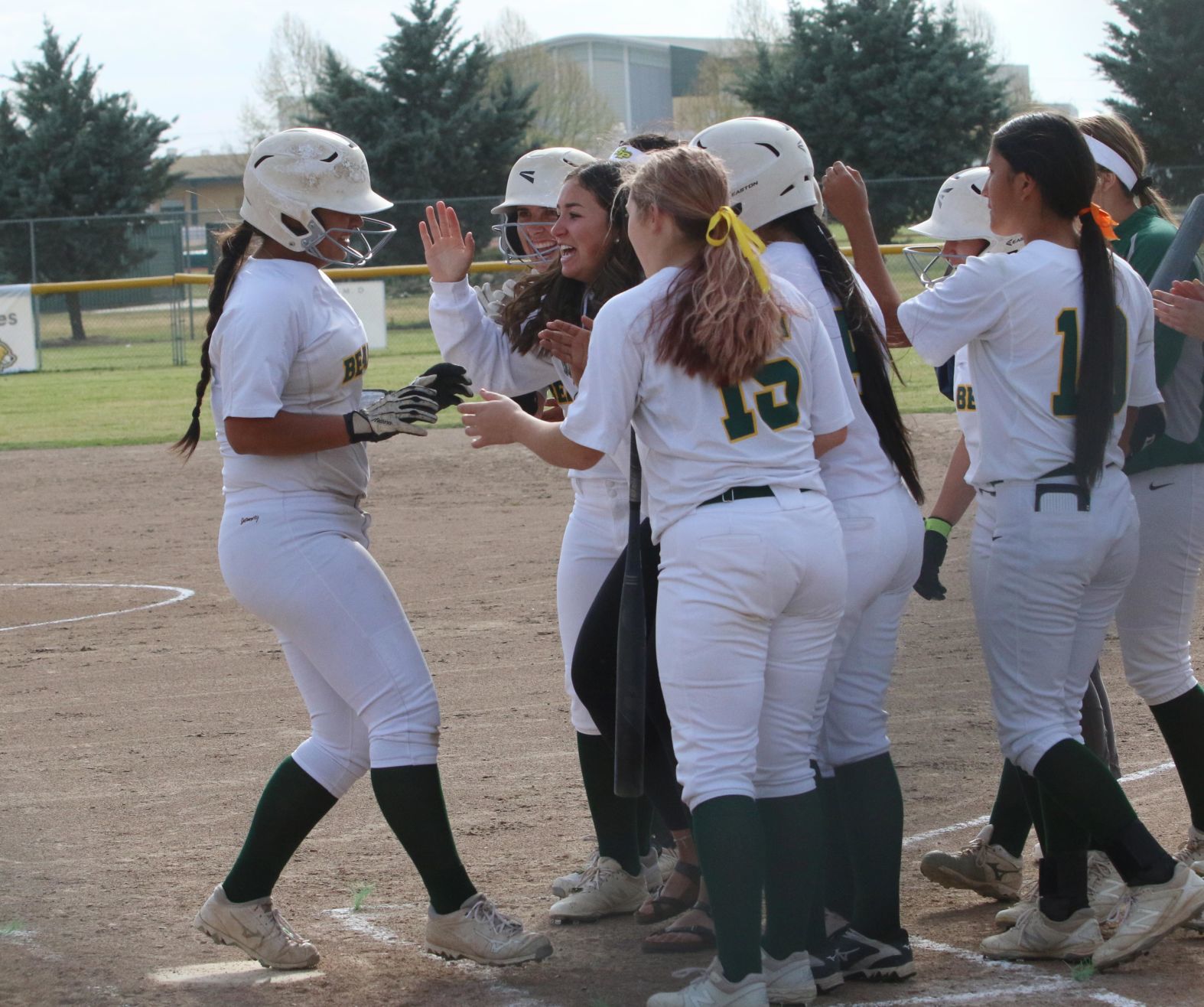 Randall’s 3-run homer propels Golden Bears in fourth inning
